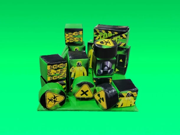 17 Piece Toxic Themed Soft Play