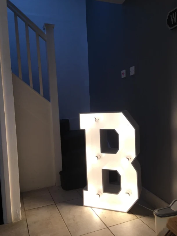 Light Up Letter - B