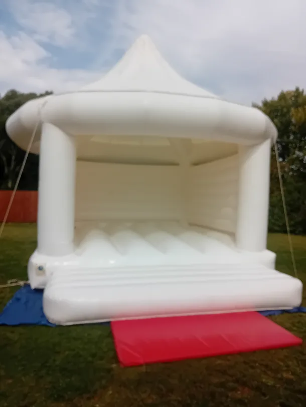 White Wedding Castle Large