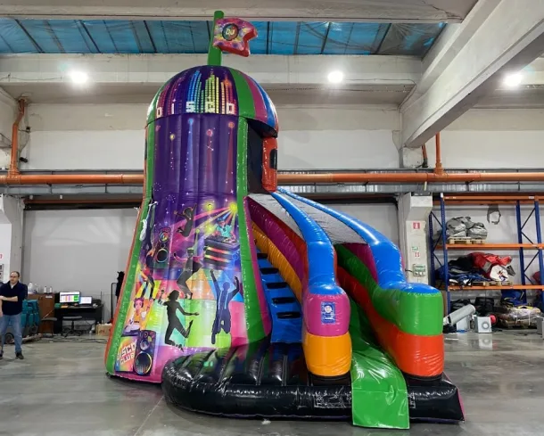 Helter Skelter Slide 10ft Platform 18ft X 18ft