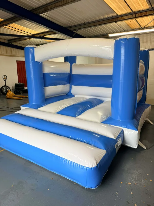 10ft X 12ft White And Blue Bouncy Castle