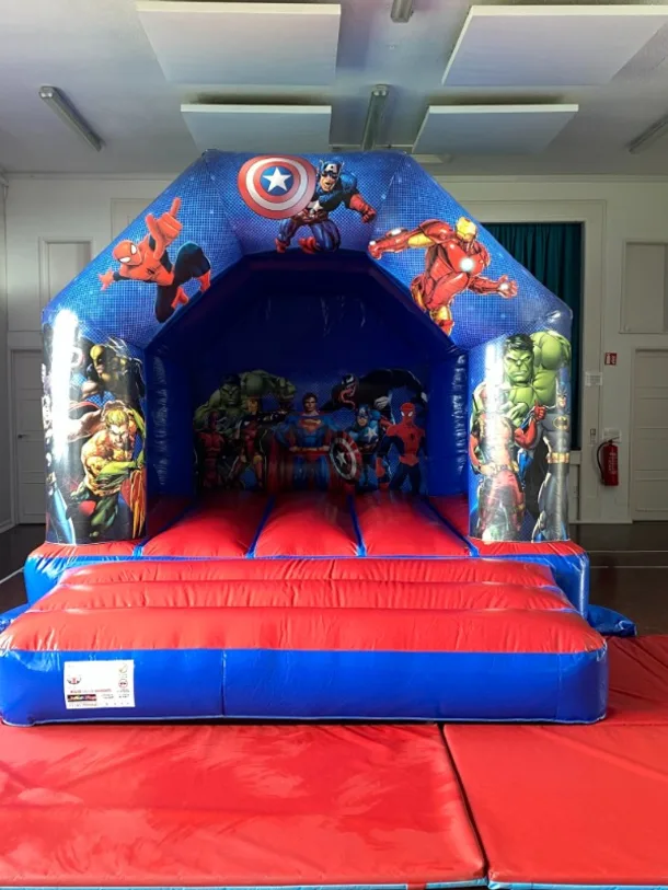 Superheroes Bouncy Castle