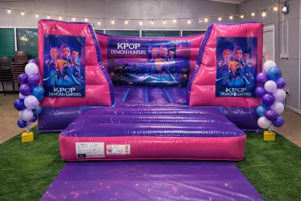 15ft X 12ft Pink And Purple  Box Indoor Castle - K-pop Demon Hunter
