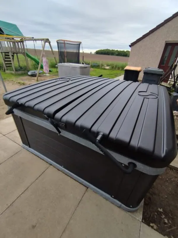 1 Week Hire - New Model G2l Solid Square - Thursdays Delivery