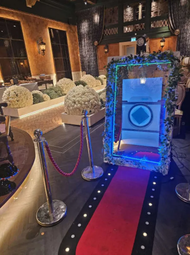 Magic Mirror 3 Hours