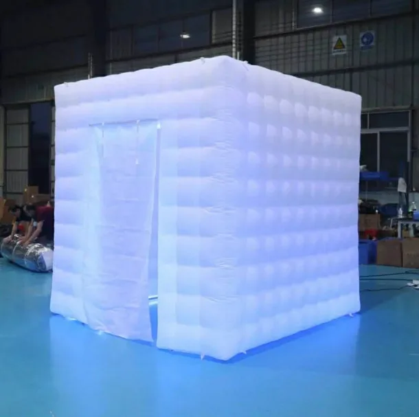 Inflatable Selfie Booth With Props