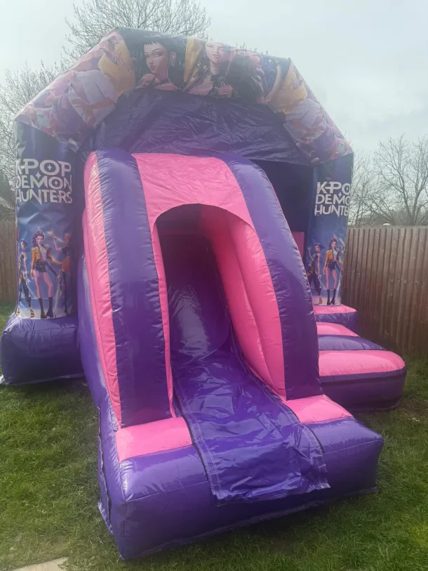K Pop Demon Hunters Combi Slide Castle