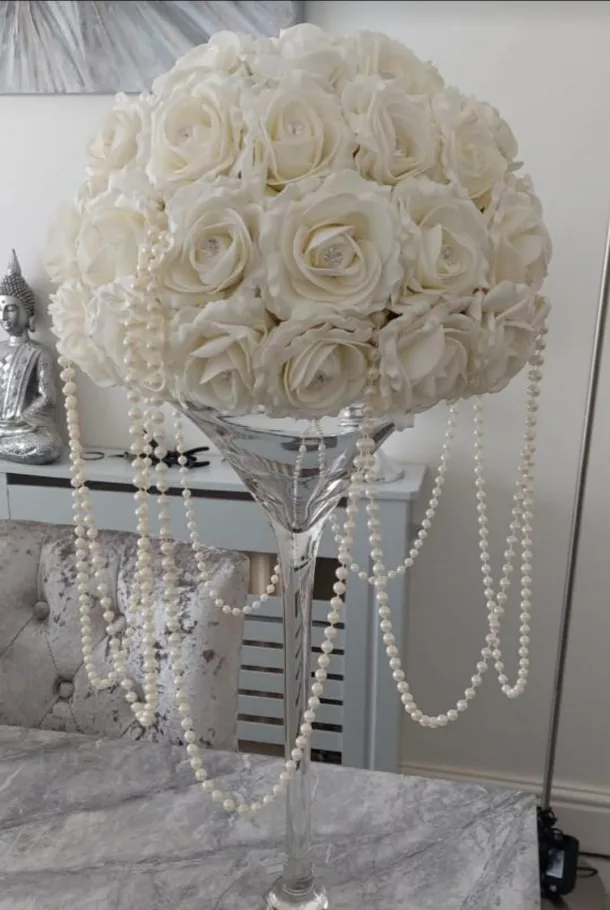 Soft Ivory Roses Centrepieces