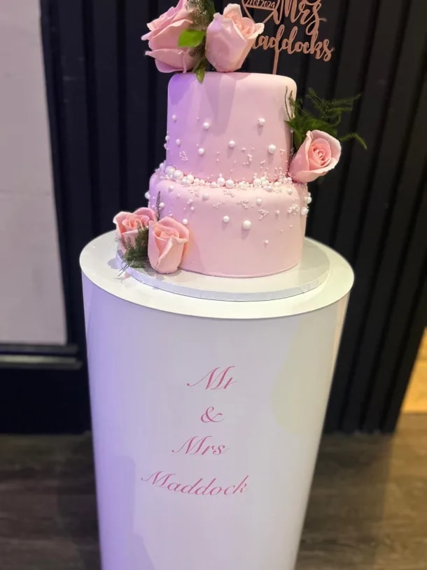 4ft White Acrylic Cake Stand