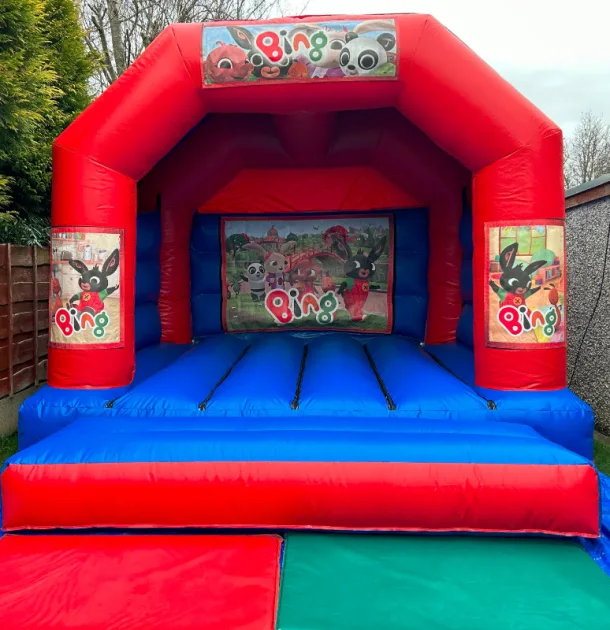 15ft X 12ft Blue And Red Castle - Bing Theme