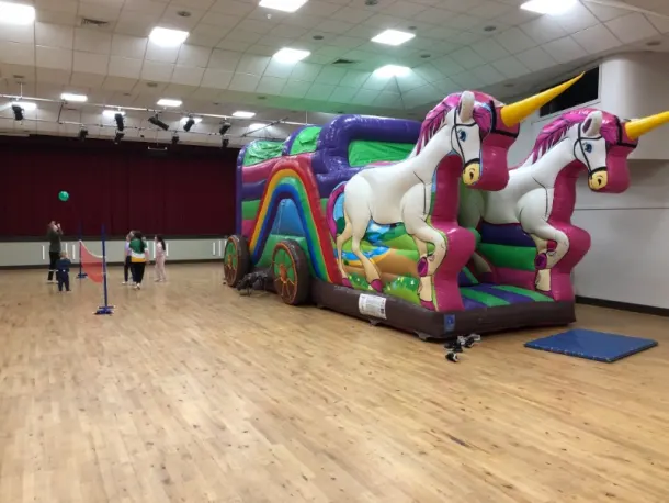 Unicorn Carriage Assault Course