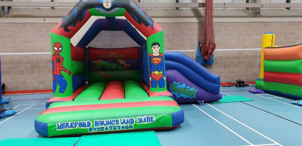 Superhero Bouncy Castle Combi 17x15