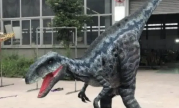 Bluey - Giant Raptor