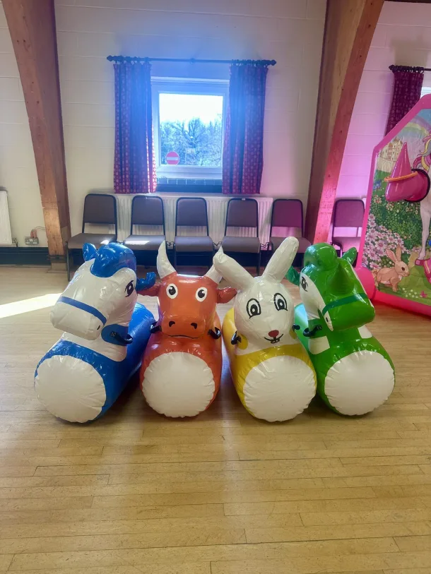 4 X Giant Inflatabble Hoppers