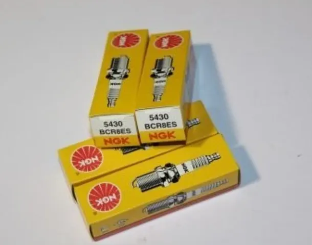 4 X Ngk Bcr8es Spark Plugs For Mini R53