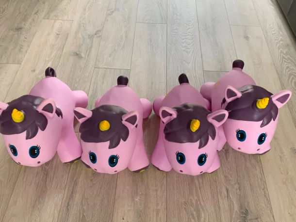 4 Unicorn Hoppers