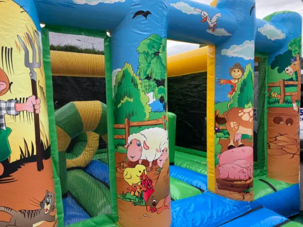 Farm Midi Bouncer