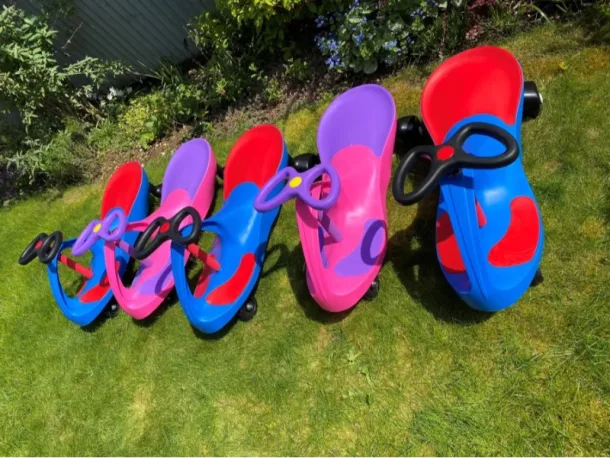 Wiggle Cars