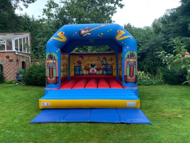 Juke Box Adult 16ft X 16ft From £100
