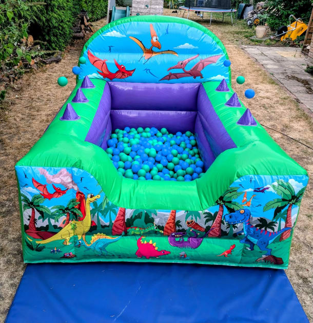Dinosaur Ball Pool