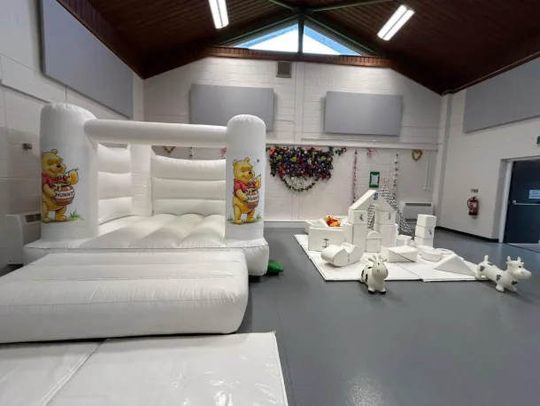 Winnie White Theme Package Hire