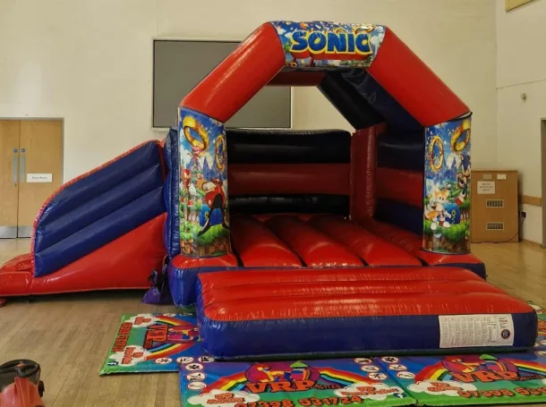 Sonic Red And Blue Velcro Side Slide