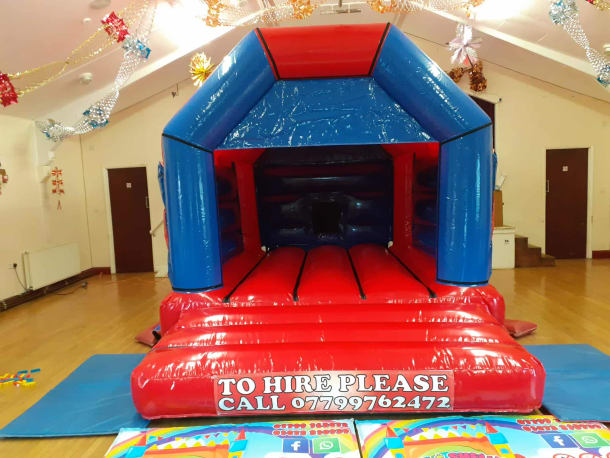 Red And Blue Glossy 11ft X 15ft Velcro Castle