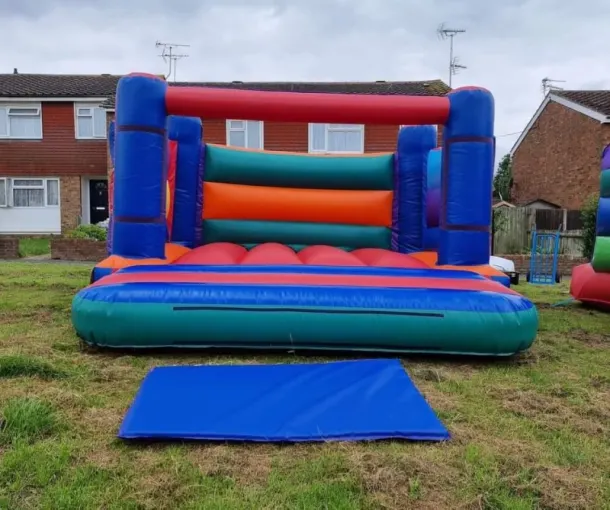 Bouncy Castle 12ft