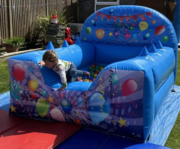 High Back Blue Party Ball Pool