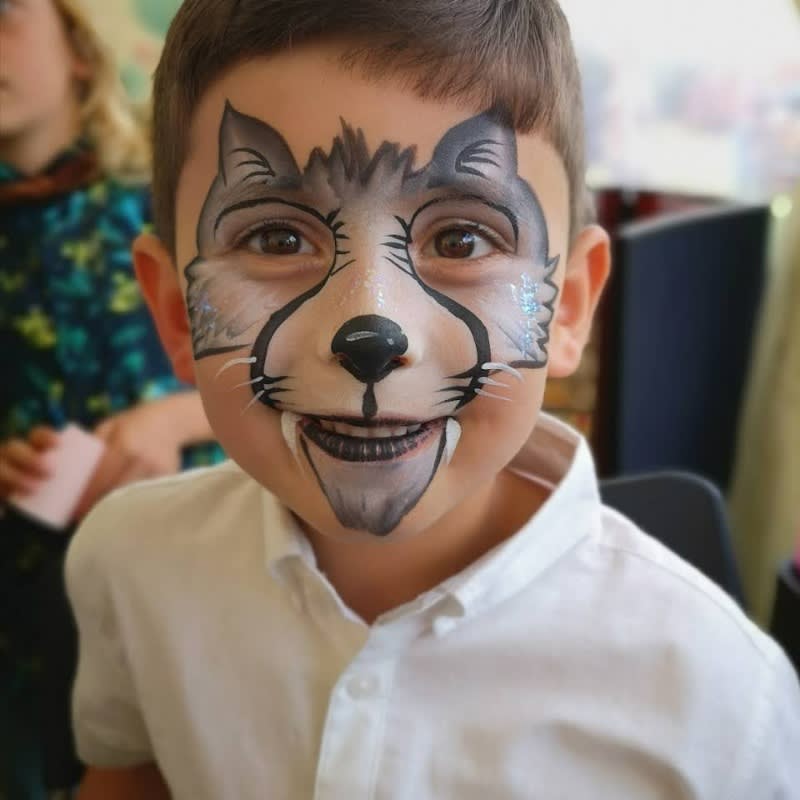 Snazzy Roo Face Painter Glitter Tattoos John Bedford entertainments Ltd