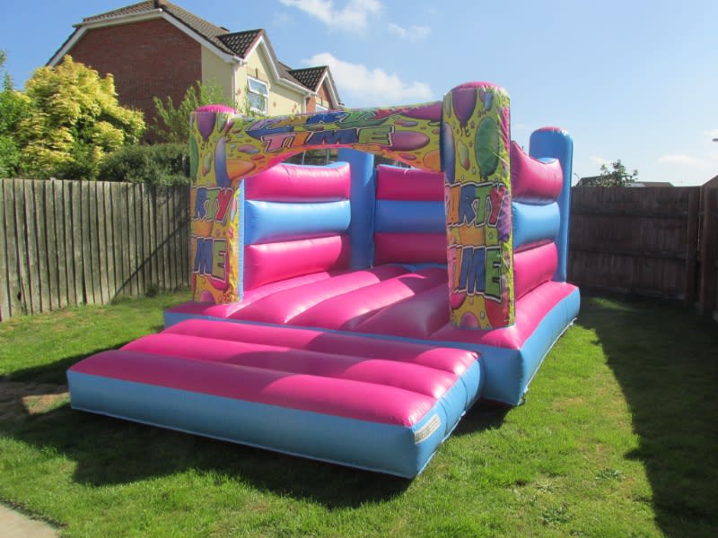Pretty Pink Balloons Themed Bouncy Castle For Hire In Peterborough