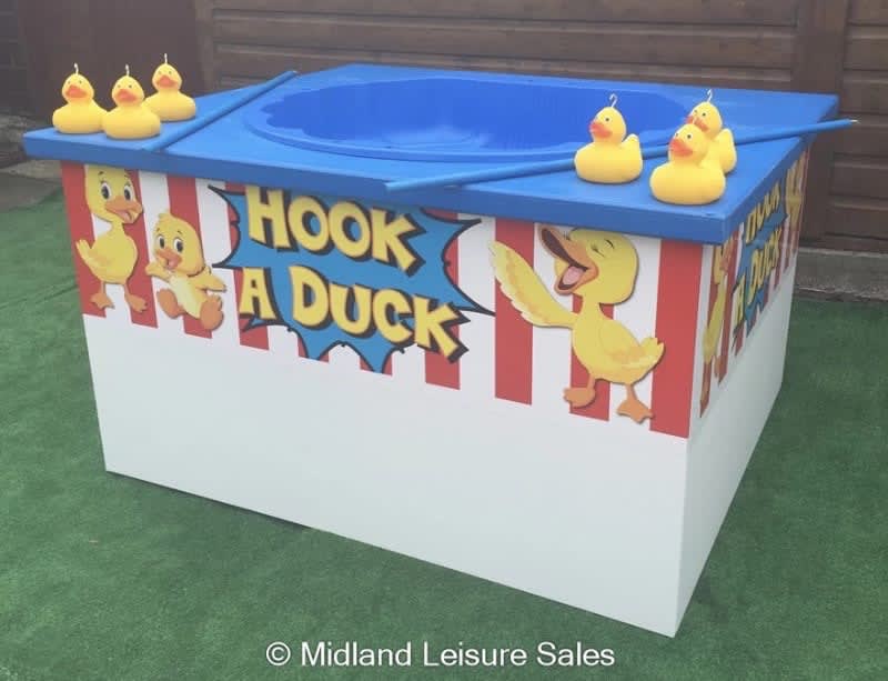 Hook That Duck A Crazy Game of Duck Hooking Fun for 2 Players with  Inflatable Pond : : Toys & Games