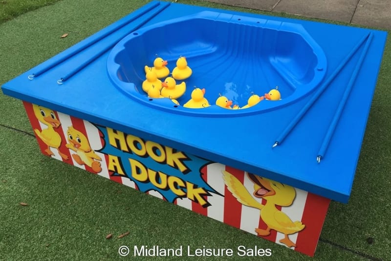 Hook That Duck A Crazy Game of Duck Hooking Fun for 2 Players with  Inflatable Pond : : Toys & Games