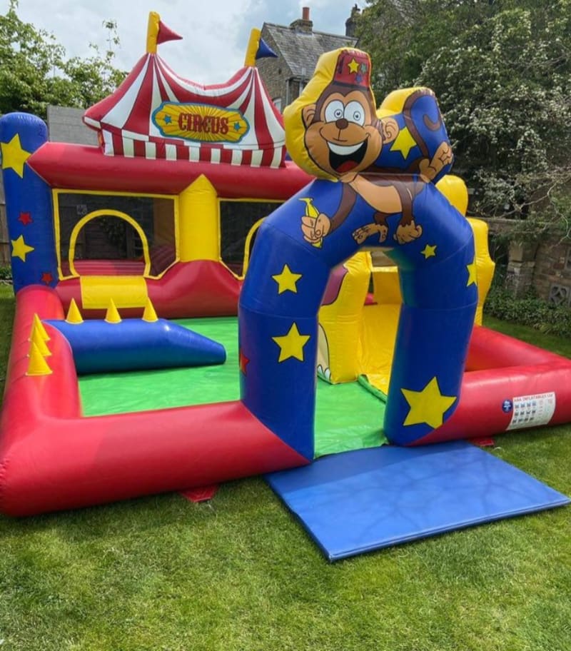 Circus Playzone Inflatable Cambridge, Hitchin, Baldock & More
