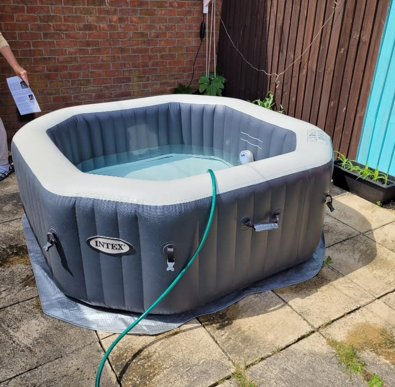 4 Person Deluxe Hot Tub Hire Boston Spalding Holbeach Bouncy Castle ...