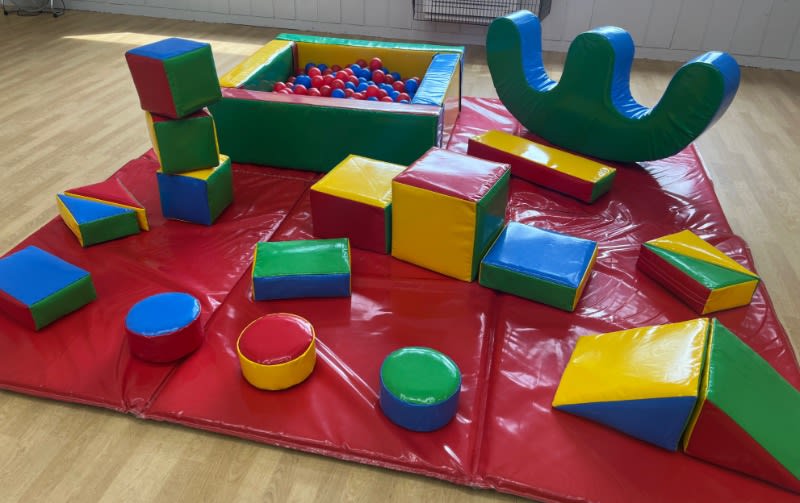 Rainbow Soft Play - Jaimies Castles, Bouncy Castle & soft play Hire Surrey