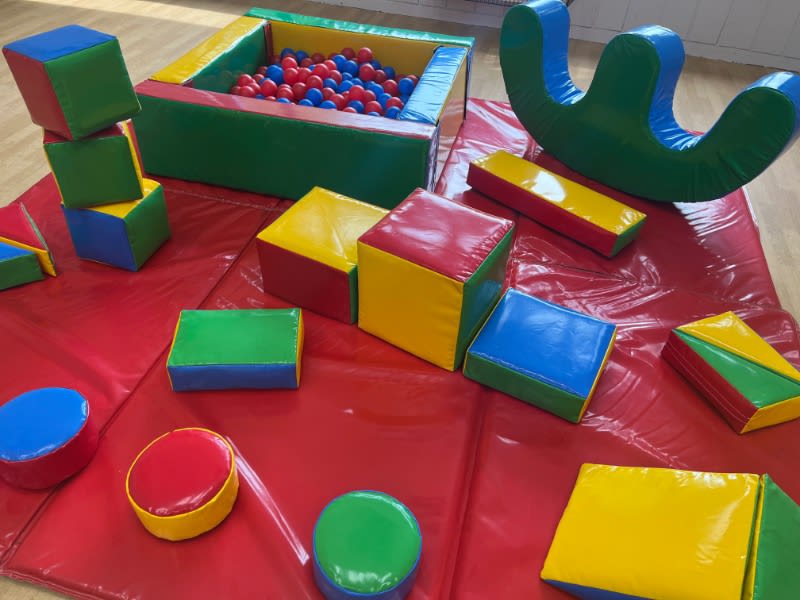 Rainbow Soft Play - Jaimies Castles, Bouncy Castle & soft play Hire Surrey