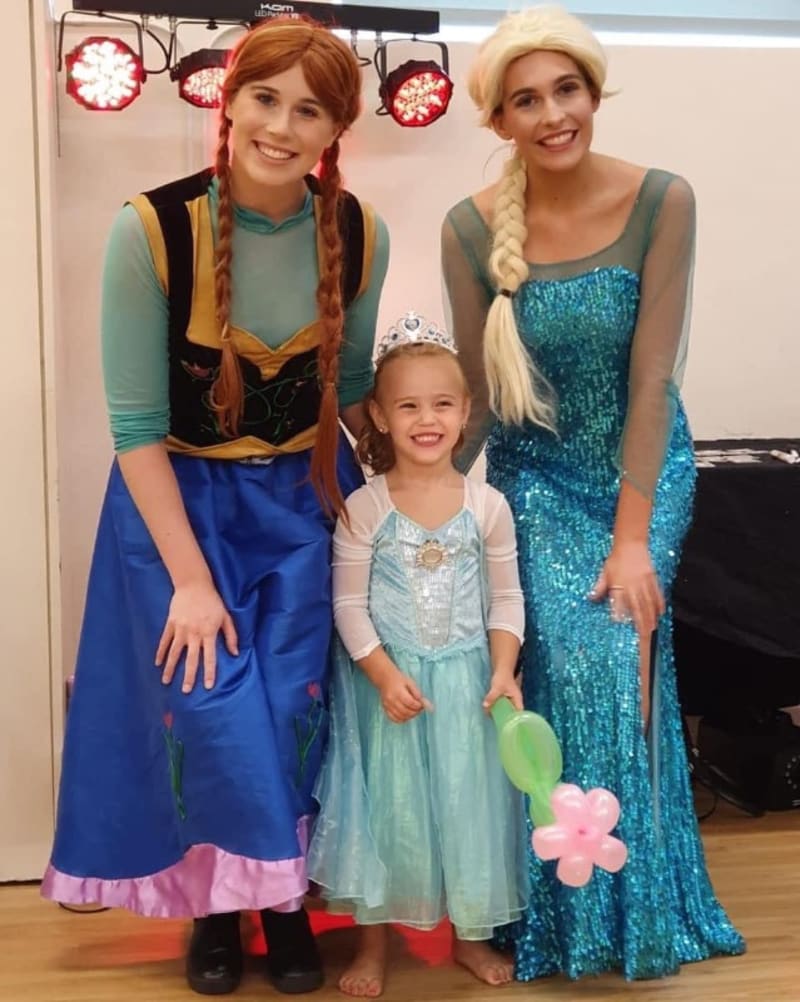 Snow Party Mascot Hire Children s Parties London Kent snow-party-mascot-hire-children-s-parties-london-kent