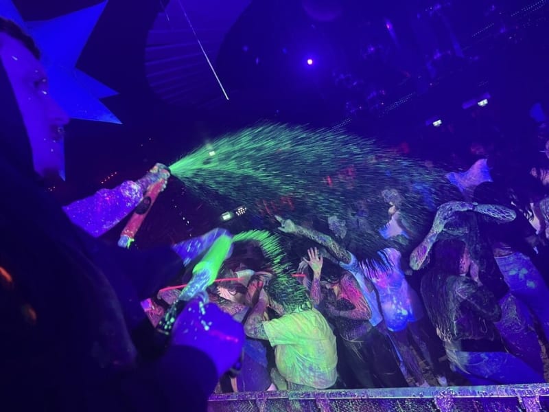Uv Paint Party Hire Uk Wide Including Kent, London, Essex, Surrey And Sussex Rodeo Bull Hire