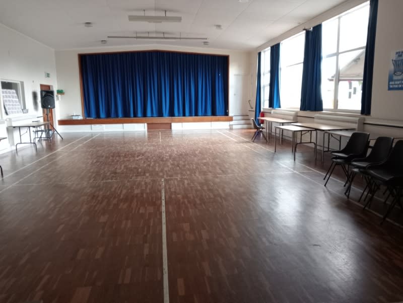 Church Of Christ The Carpenter Hall Chestnut Avenue Dogsthorpe