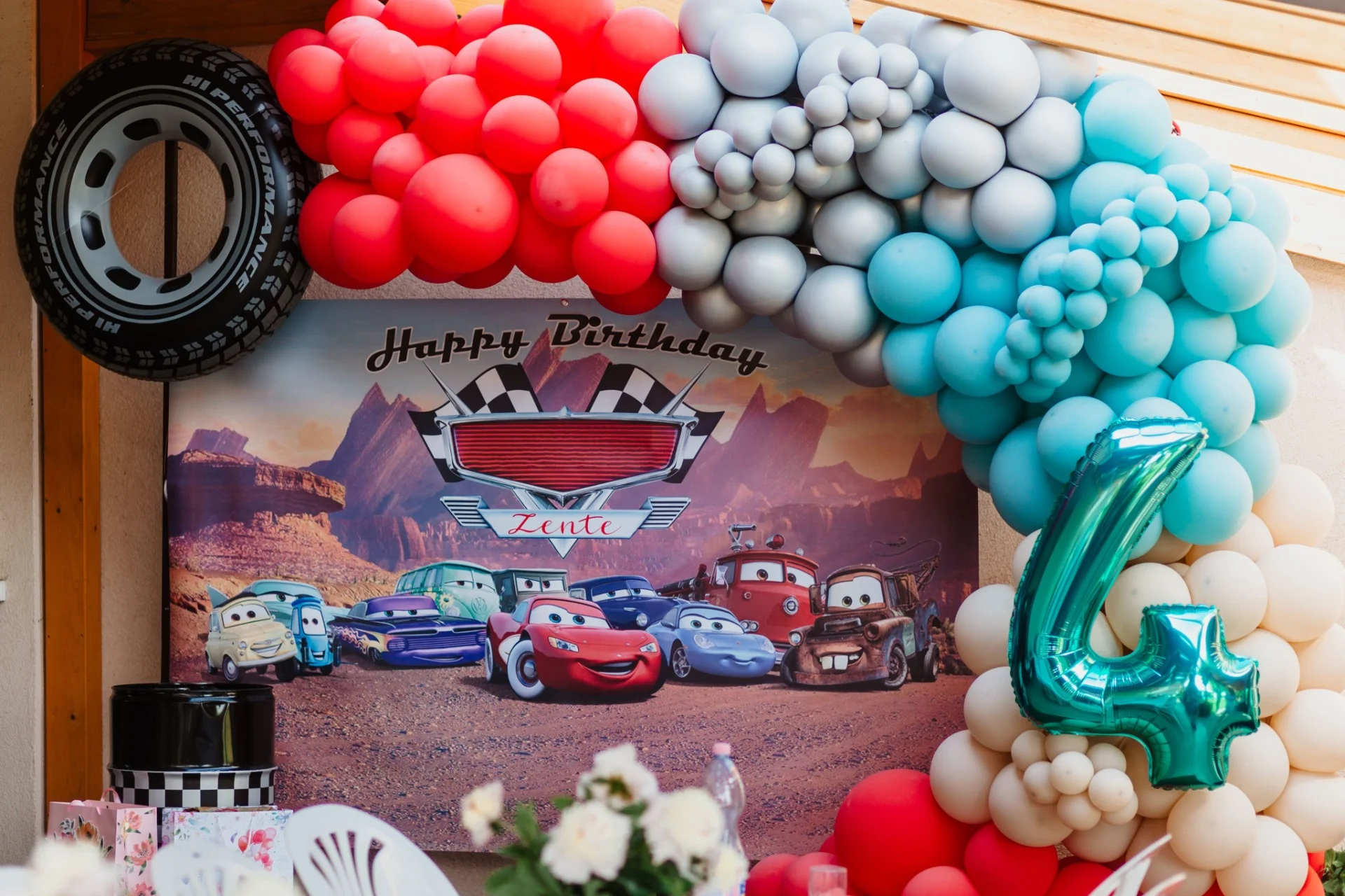 Cars Movie - Balloon decor