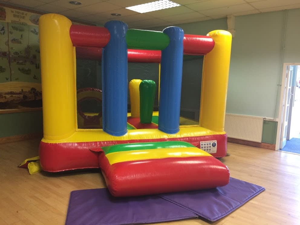 1J TOTS ACTIVITY BOUNCY CASTLE