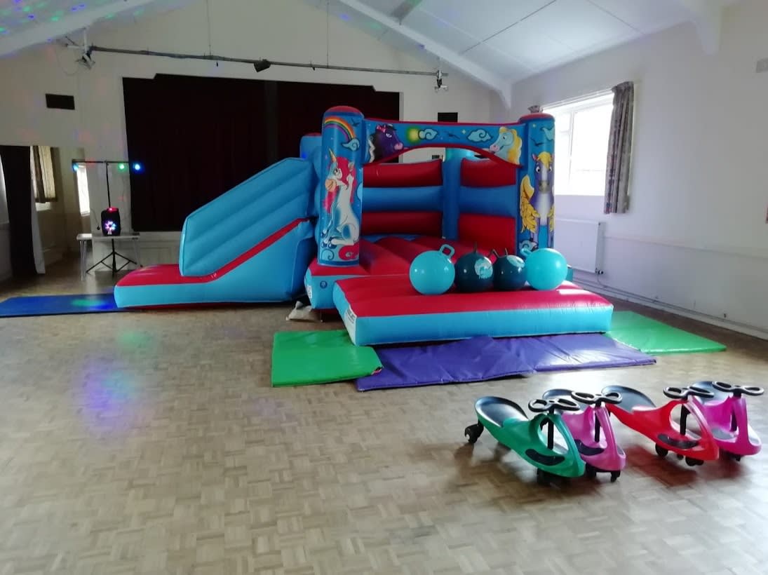 ULTIMATE BOUNCY CASTLE PARTY PACKAGE