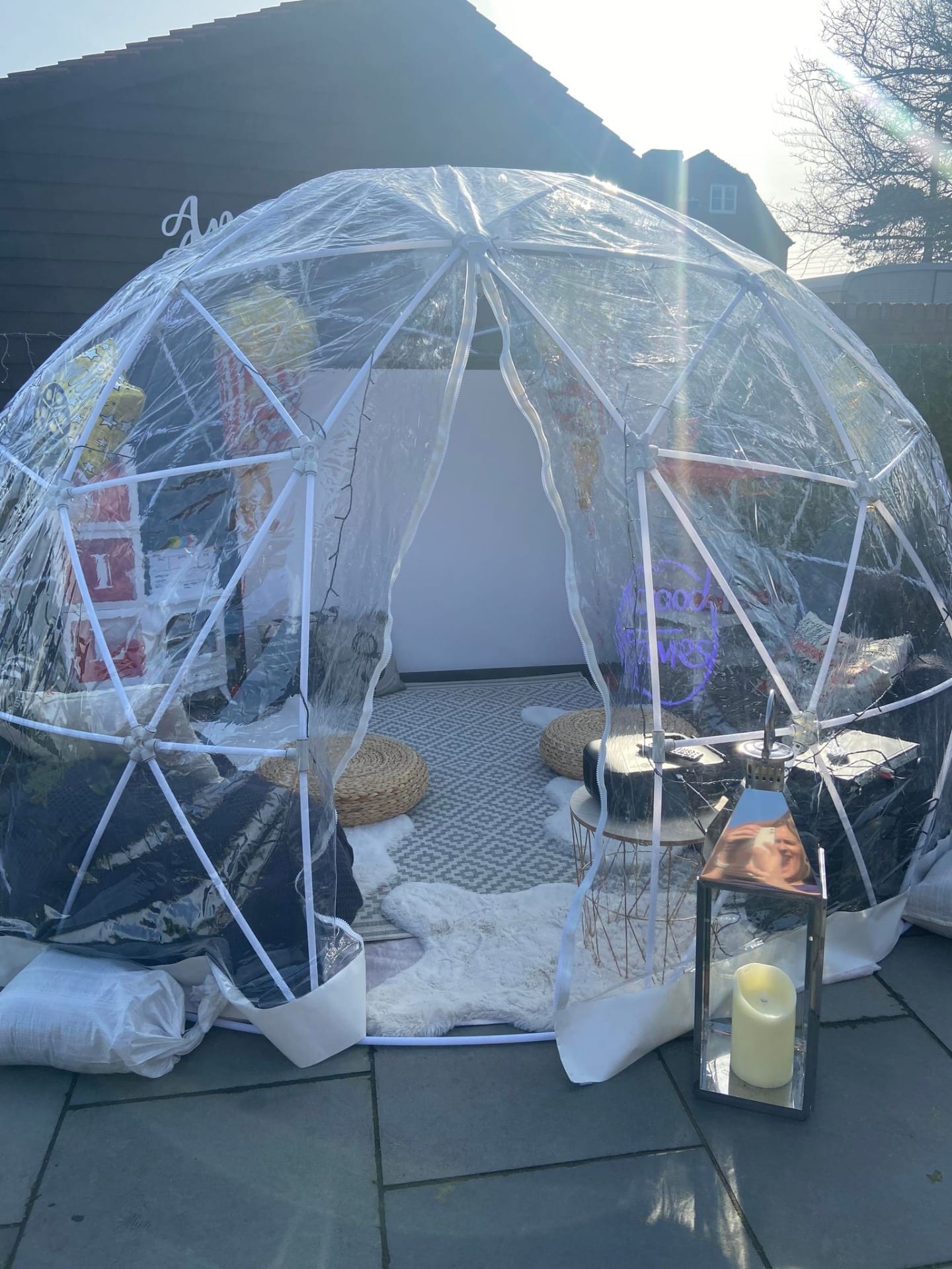 Igloo pods hire Dartford