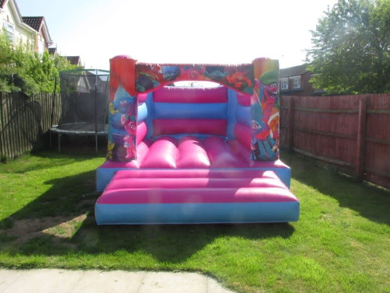 PINK TROLLS H STYLE BOUNCY CASTLE