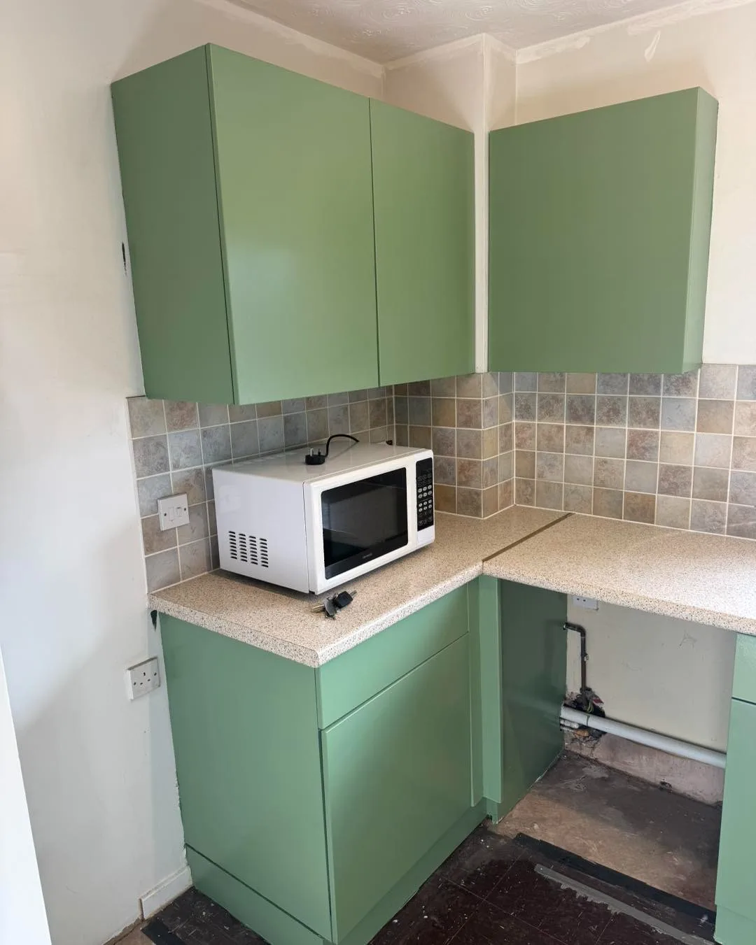 West Midlands kitchen respraying