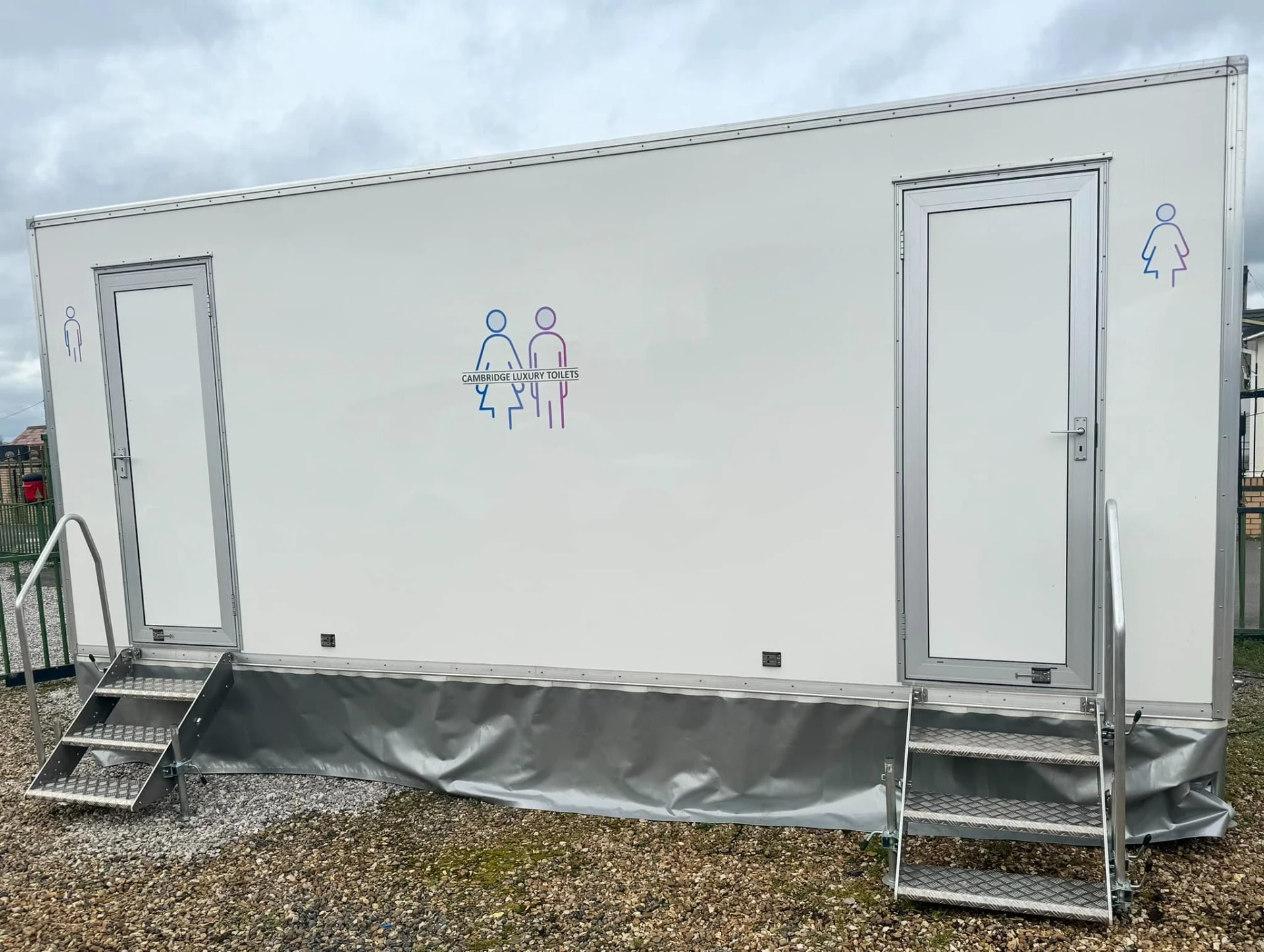 hire luxury portable toilets in Biggleswade Biggleswade luxury portable event toilets for hire