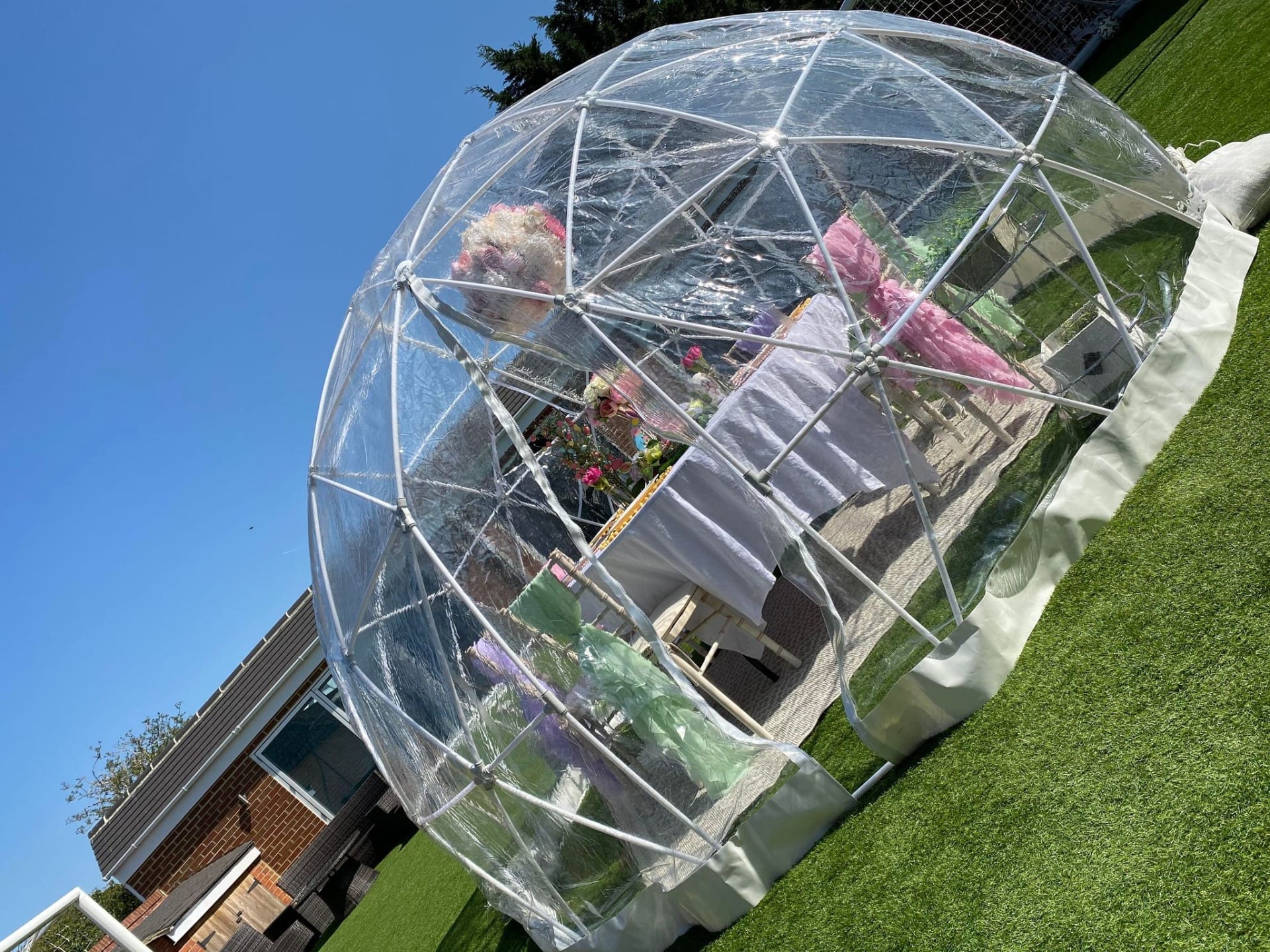 Children's igloo pod in Bexley 