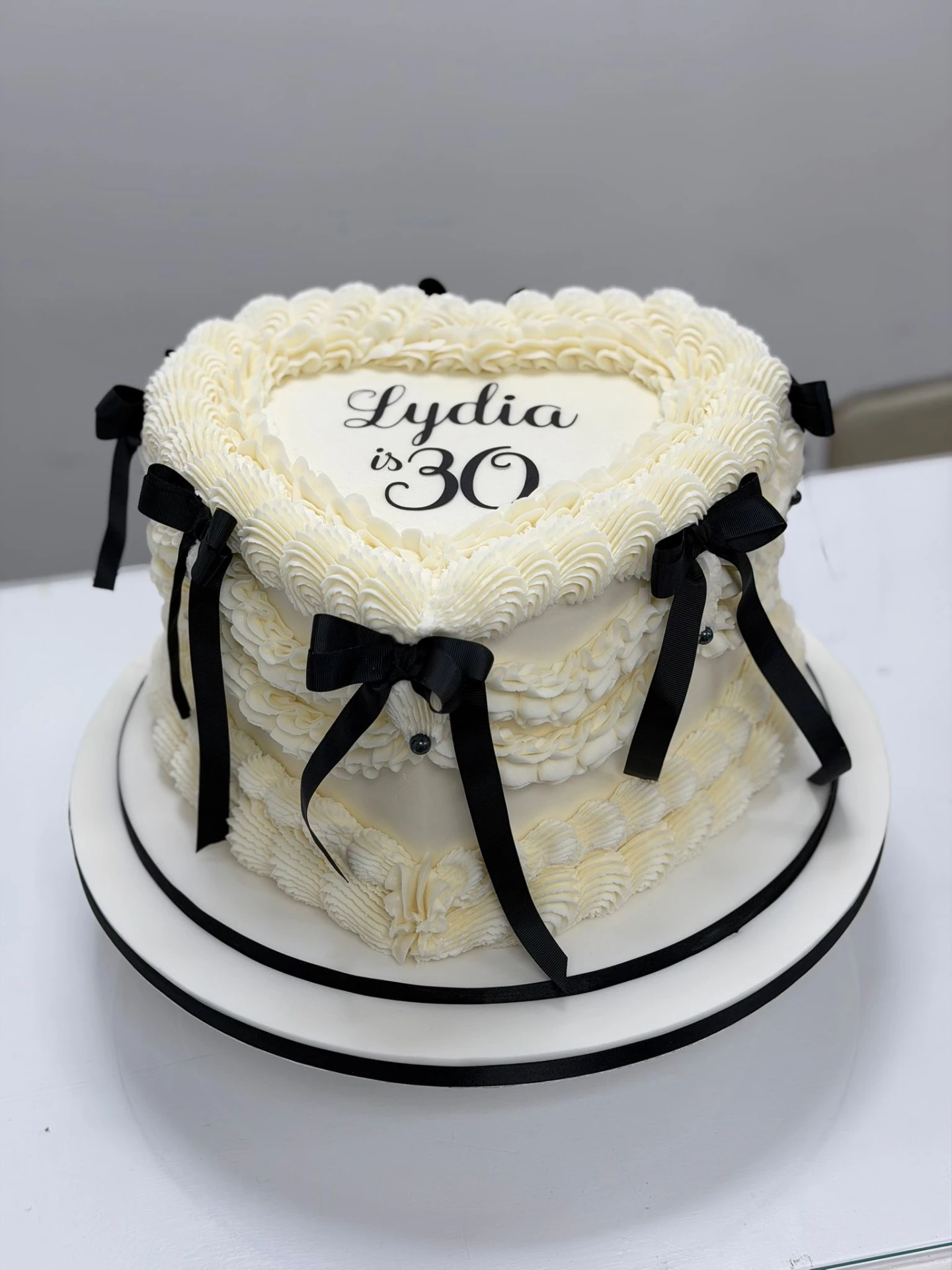cake dunstable luton Bedfordshire Leighton buzzard houghton regis bedfordshire cakes cupcakes Harpenden St Albans rebourn