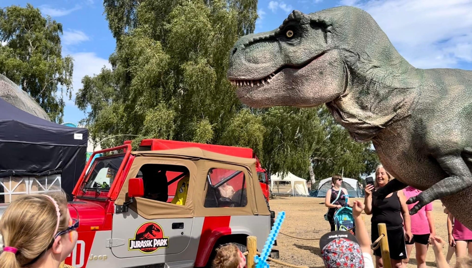 Giant Trex & Jurassic Jeep